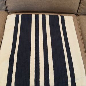 POTTERY BARN SQUARE PILLOW COVER - (1)